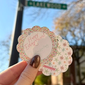 Aurora Noël Gift Tag - Scalloped Circle