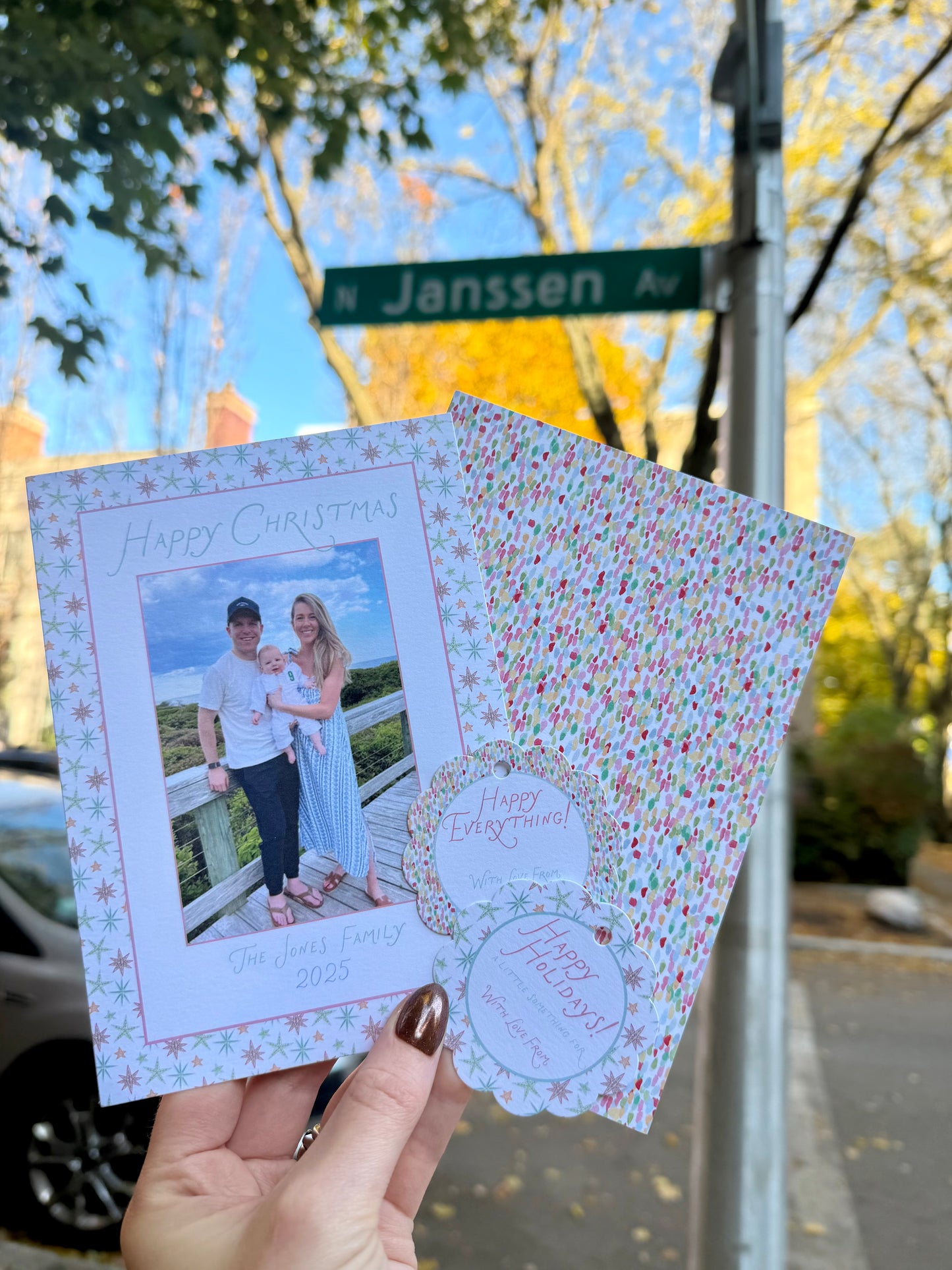 Aurora Noël Gift Tag - Scalloped Circle